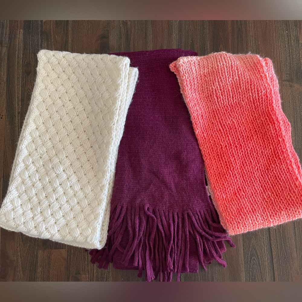 Women’s Scarfs